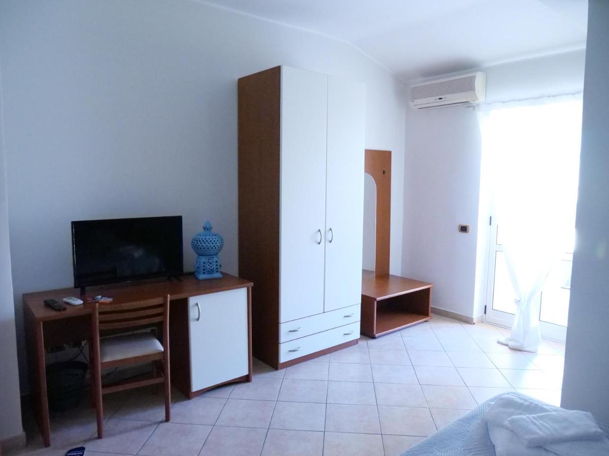 Grand Hostel Calabria Pietrapaola Kültér fotó