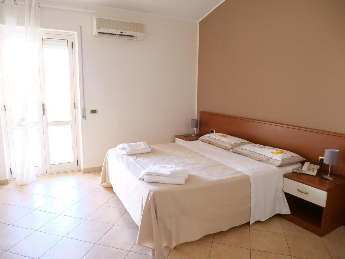 Grand Hostel Calabria Pietrapaola Kültér fotó